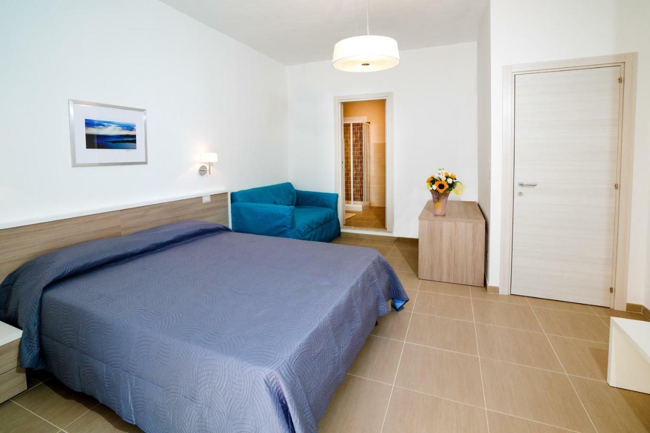 Hotel Caudullo Letojanni Buitenkant foto